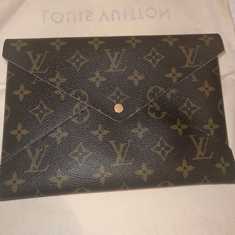Authentic Louis Vuitton, wallet